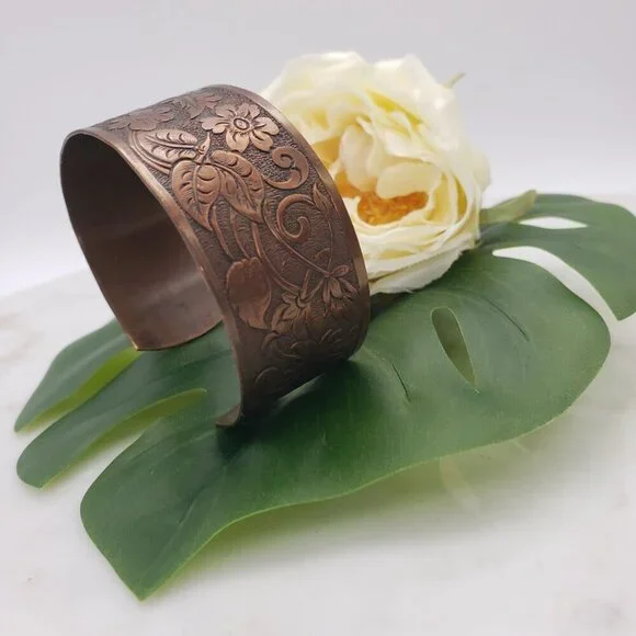 Vintage Handmade Genuine Solid Copper Floral Vine Relief Engraved Cuff Bracelet